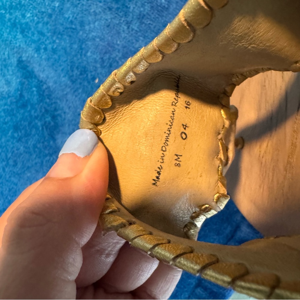 Jack Rogers Gold Leather Sandals Size 8M | Classic Whipstitch Thong Slide - Picture 4 of 4